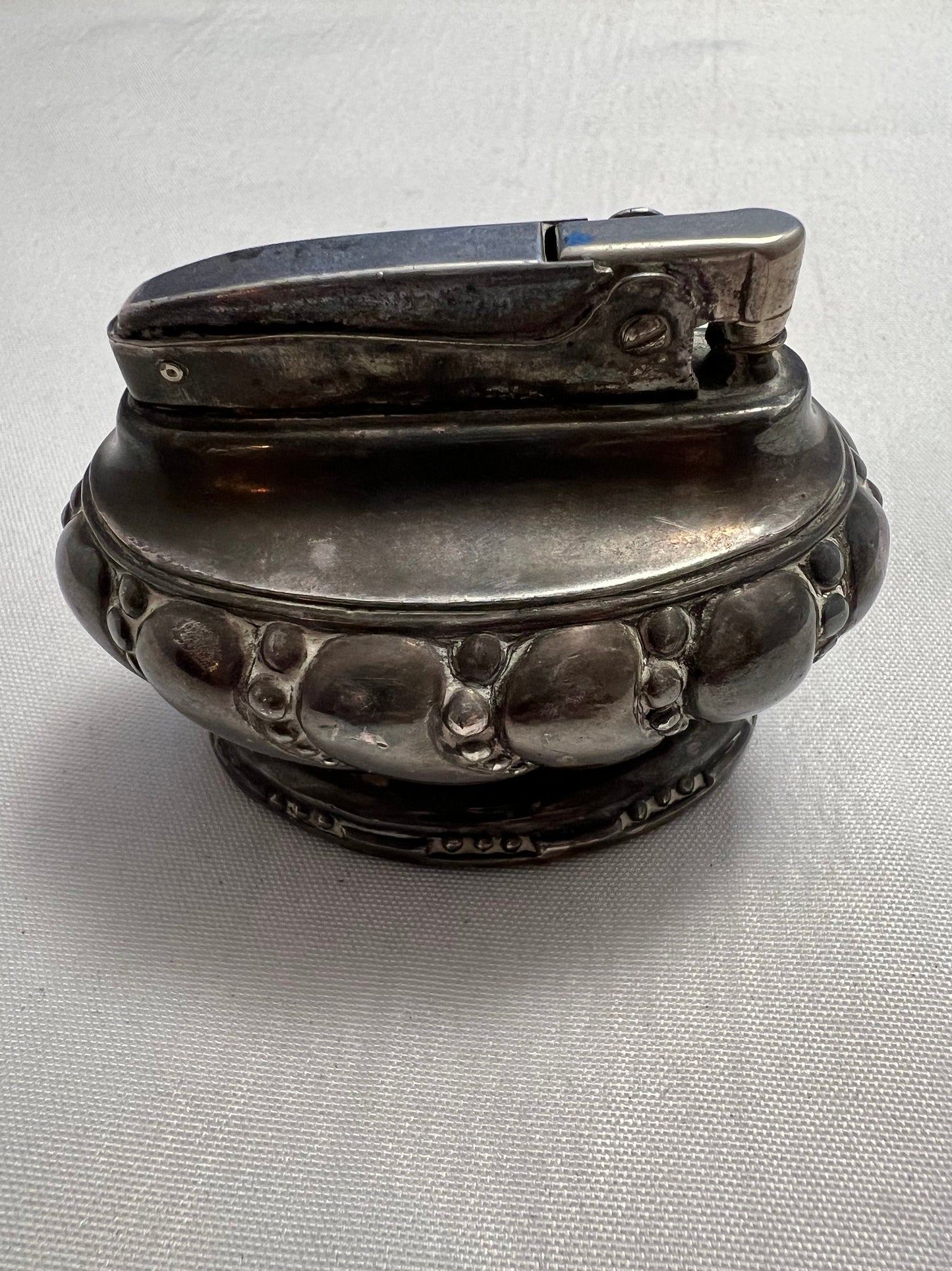 Vintage Ronson Crown Antique Table Lighter Silverplate