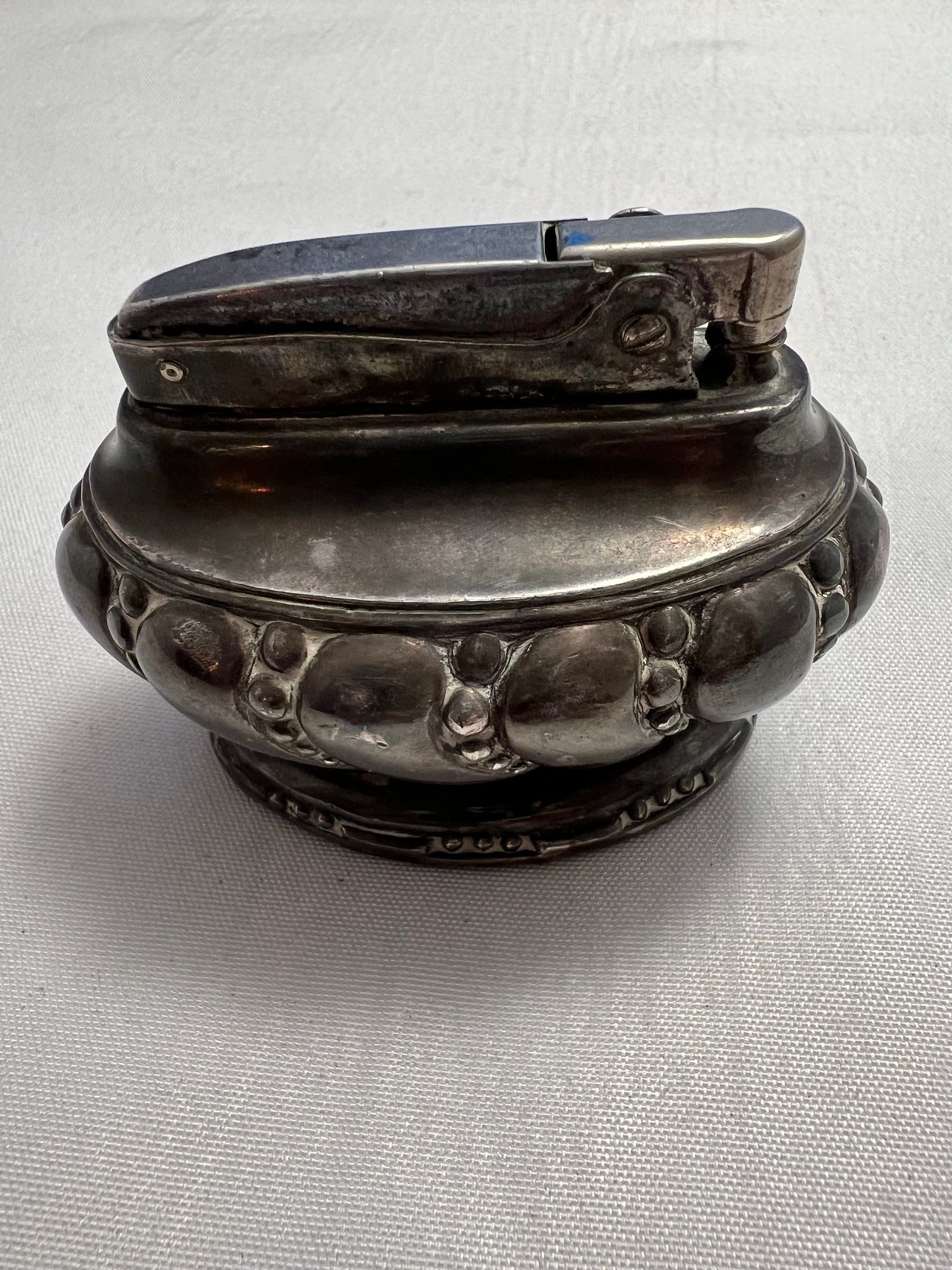 Vintage Ronson Crown Antique Table Lighter Silverplate