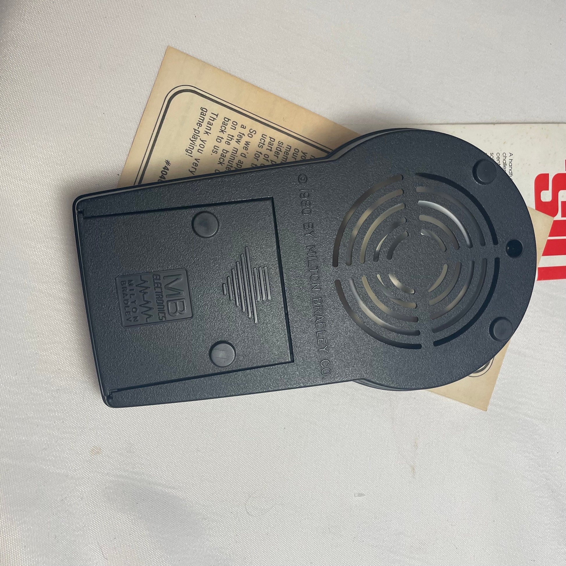 Vintage Pocket Simon 1980 Game, Electronic Memory Game, Retro Toy, Handheld Game, Classic Toy