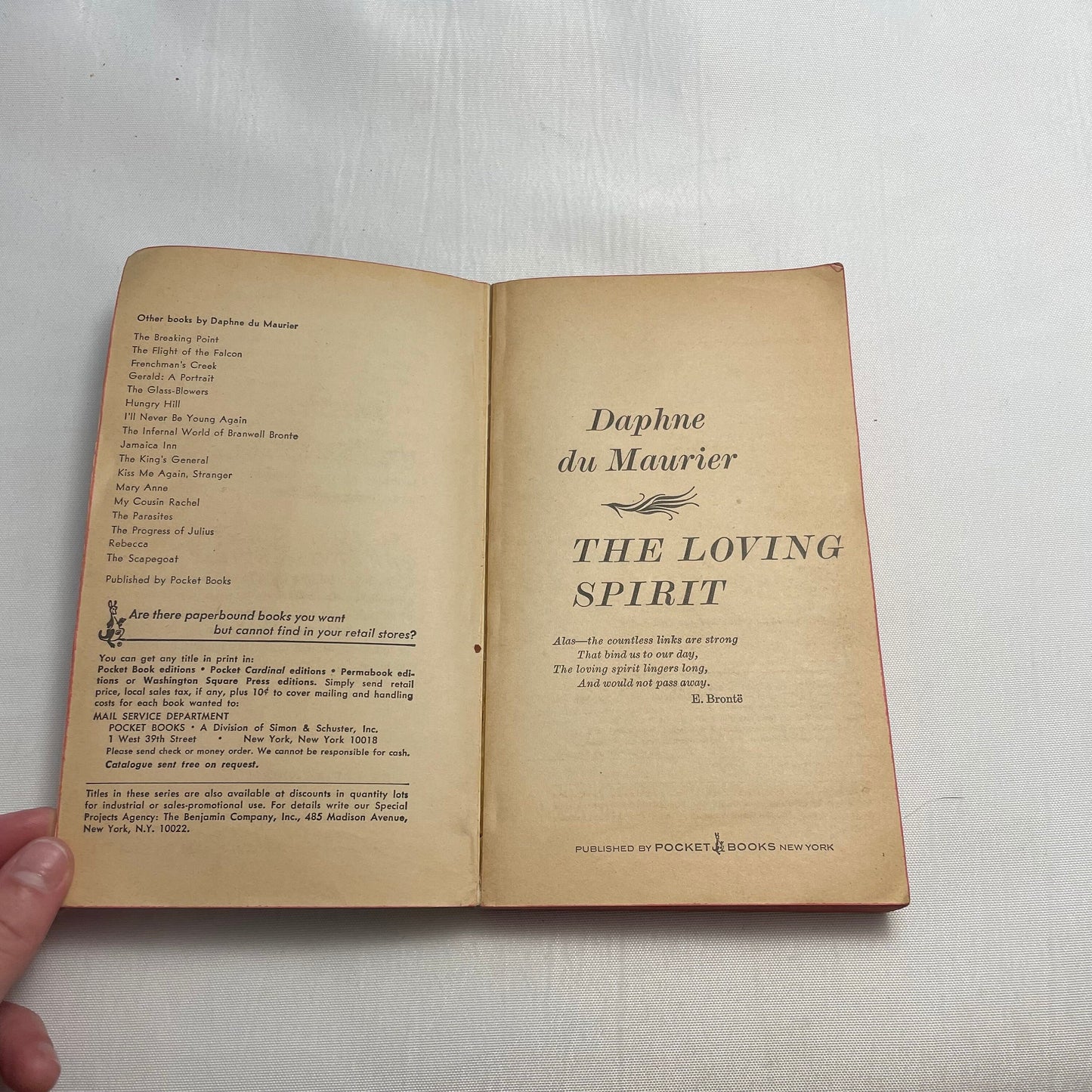 The Loving Spirit by Daphne du Maurier, 6th Printing 1968, Vintage Novel, English Language, Classic Literature