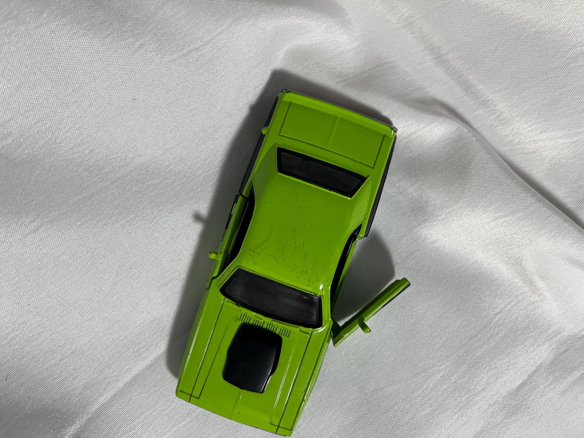 1970 Dodge Challenger Hemi Toy Car from 1990, Classic Car Replica, Vintage Model, Dodge Toy Car, Challenger Collectible