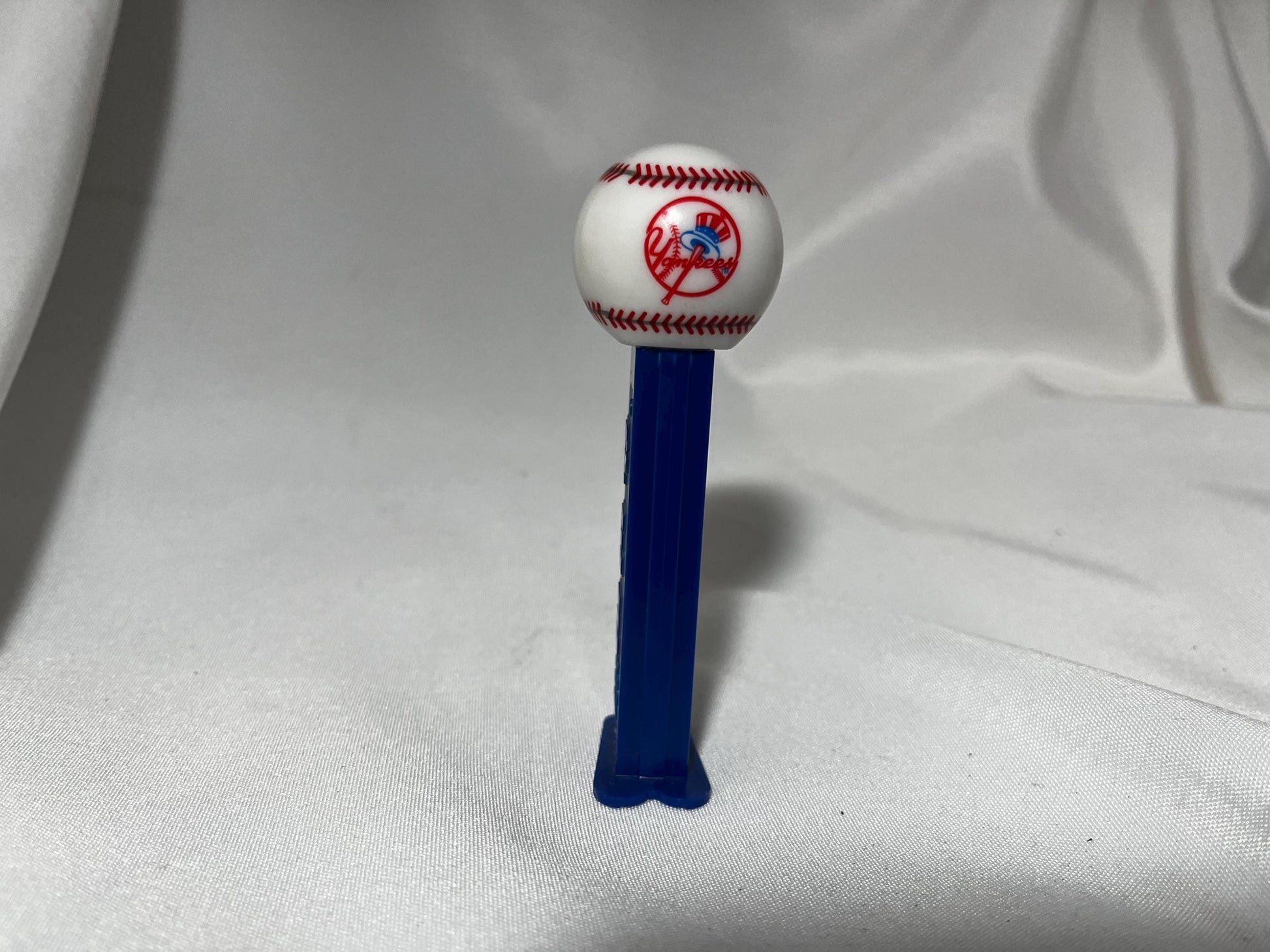 Vintage New York Yankees Pez Dispenser, Nostalgic Candy Holder, Collectible Baseball Gift