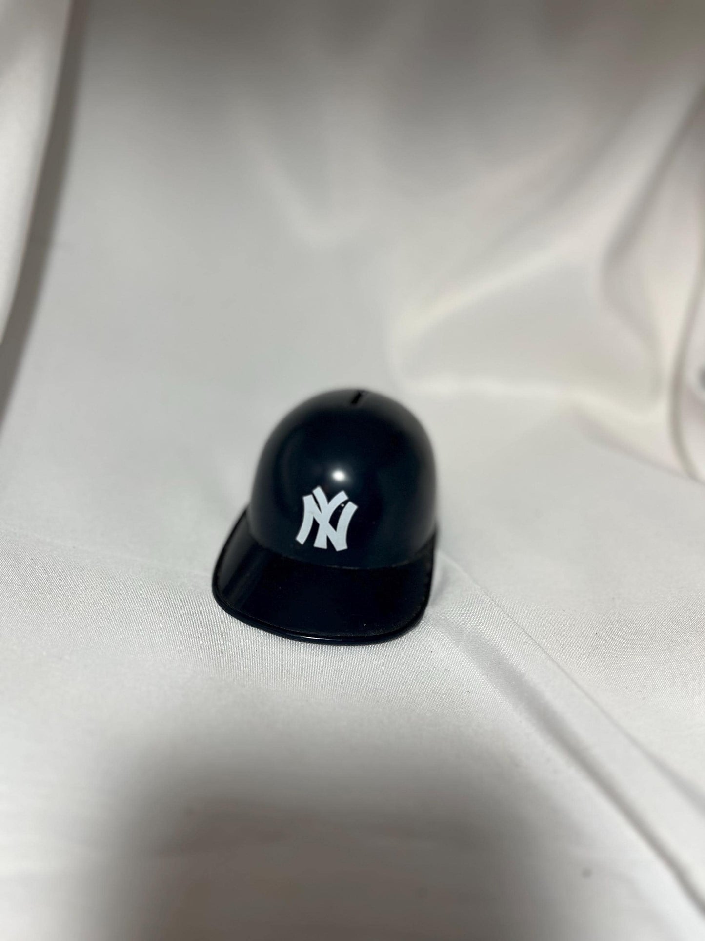 Vintage New York Yankees 1973 Hat Coin Bank, Baseball Memorabilia, 70s Piggy Bank Collectible