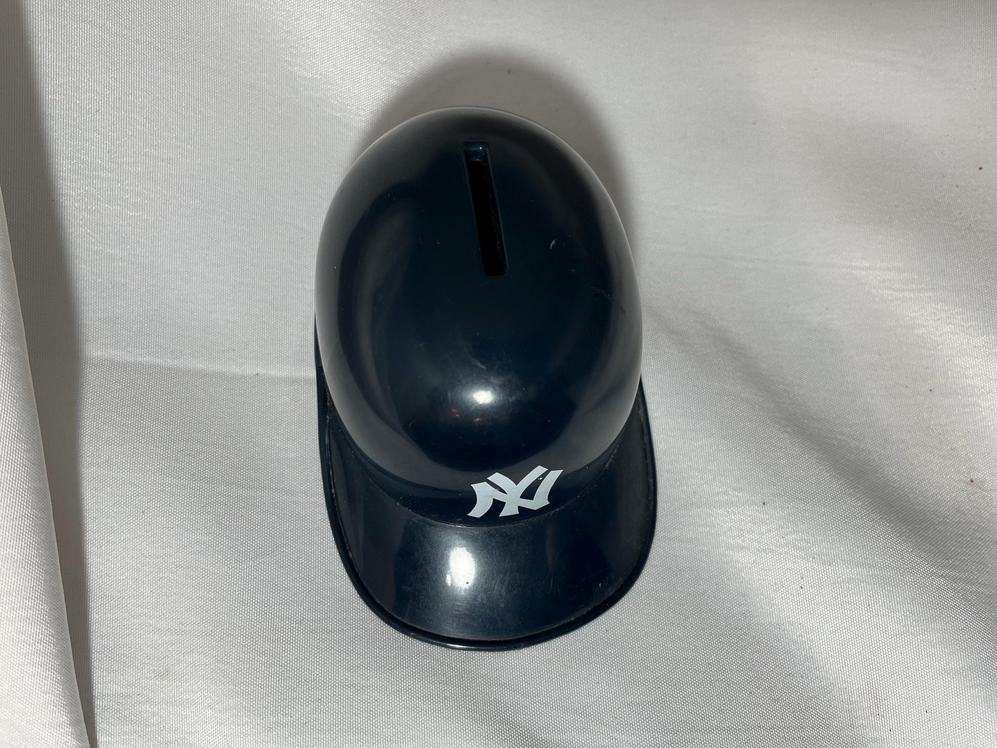 Vintage New York Yankees 1973 Hat Coin Bank, Baseball Memorabilia, 70s Piggy Bank Collectible