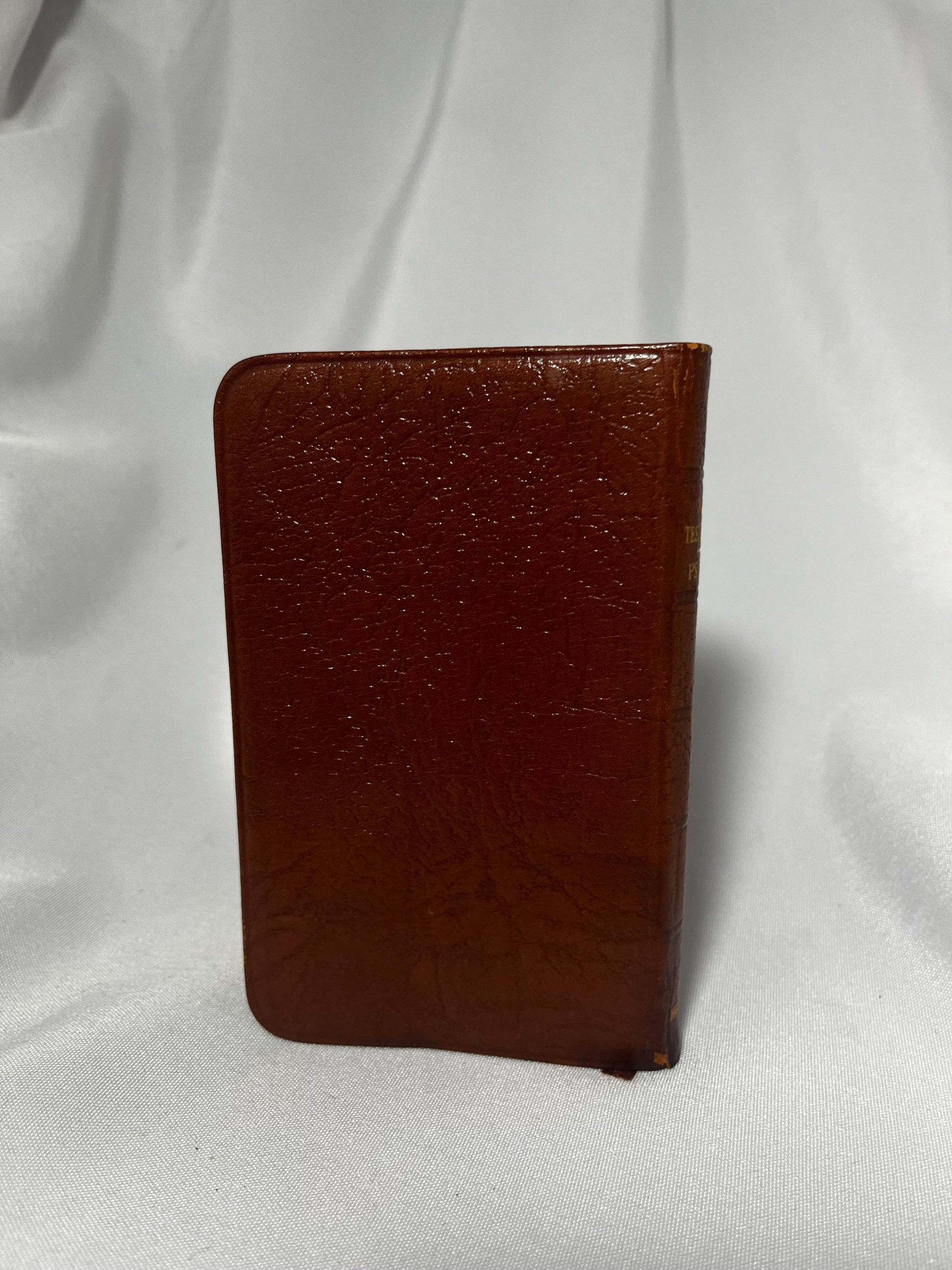 Vintage Leather Bound New Testament Pocket Bible 1957, Compact Christian Bible, English US