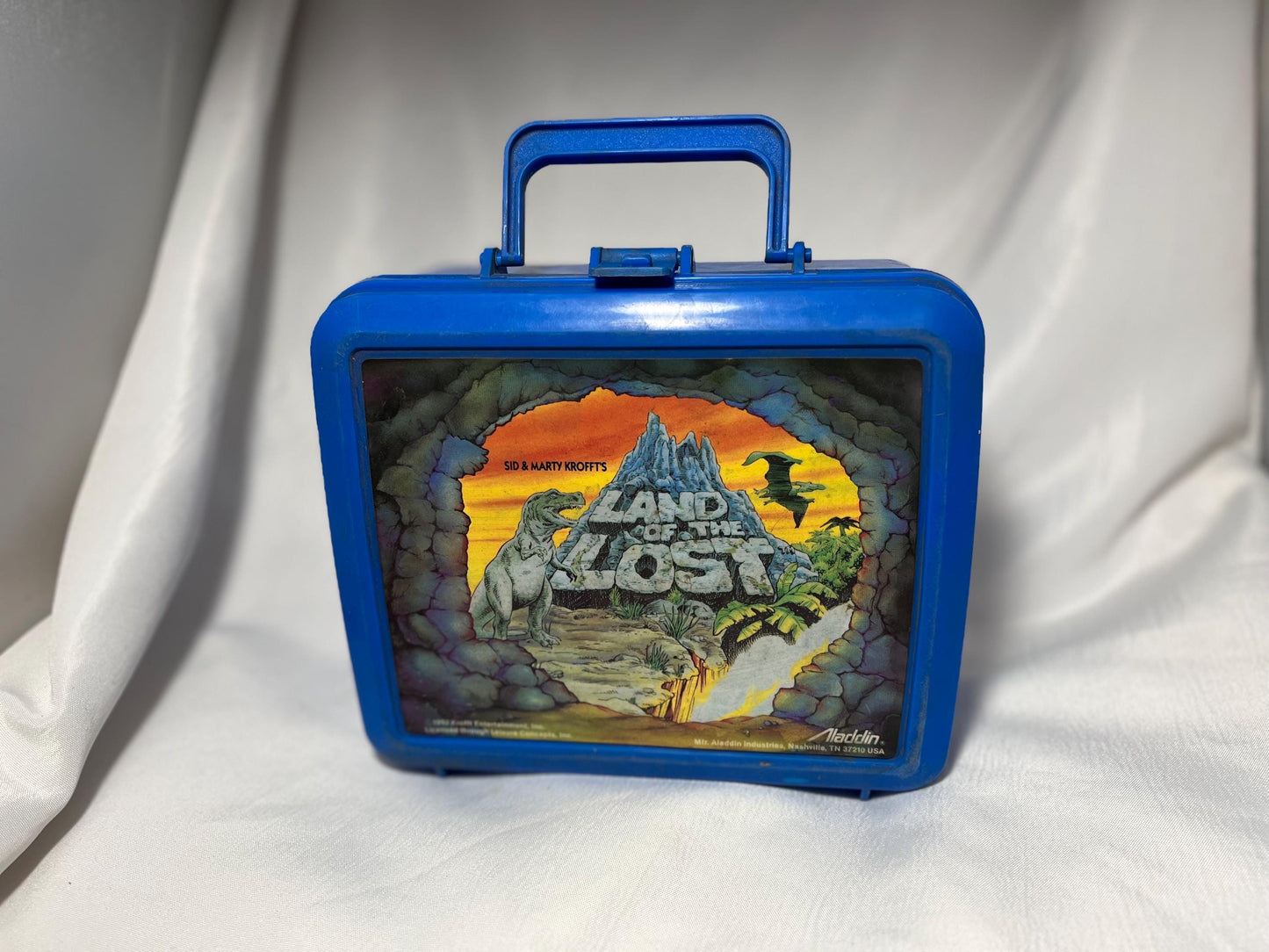 Retro Land of the Lost 1992 Lunch Box and Thermos, TV Show Merchandise, 90s Nostalgia, Krofft Lunch Box