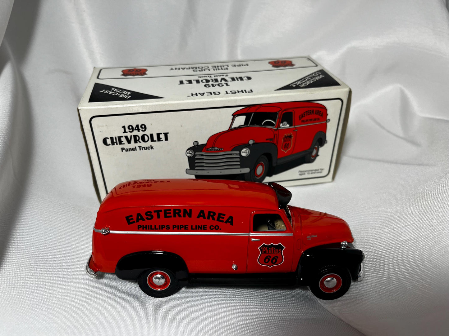 1949 Chevy Panel Truck Die Cast 1/34 Scale Chevrolet Model Car