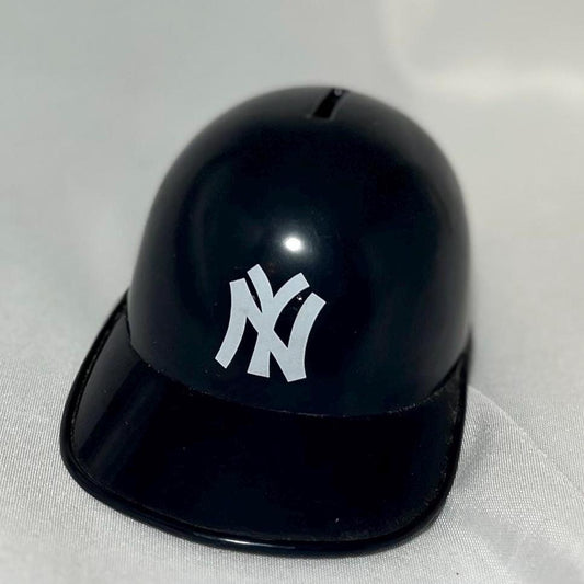 Vintage New York Yankees 1973 Hat Coin Bank, Baseball Memorabilia, 70s Piggy Bank Collectible