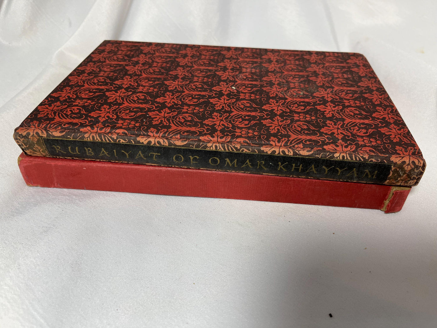 Rubáiyát of Omar Khayyám 1947 Hardcover, Edward FitzGerald Translation, English US Edition, 13th Century Poetry