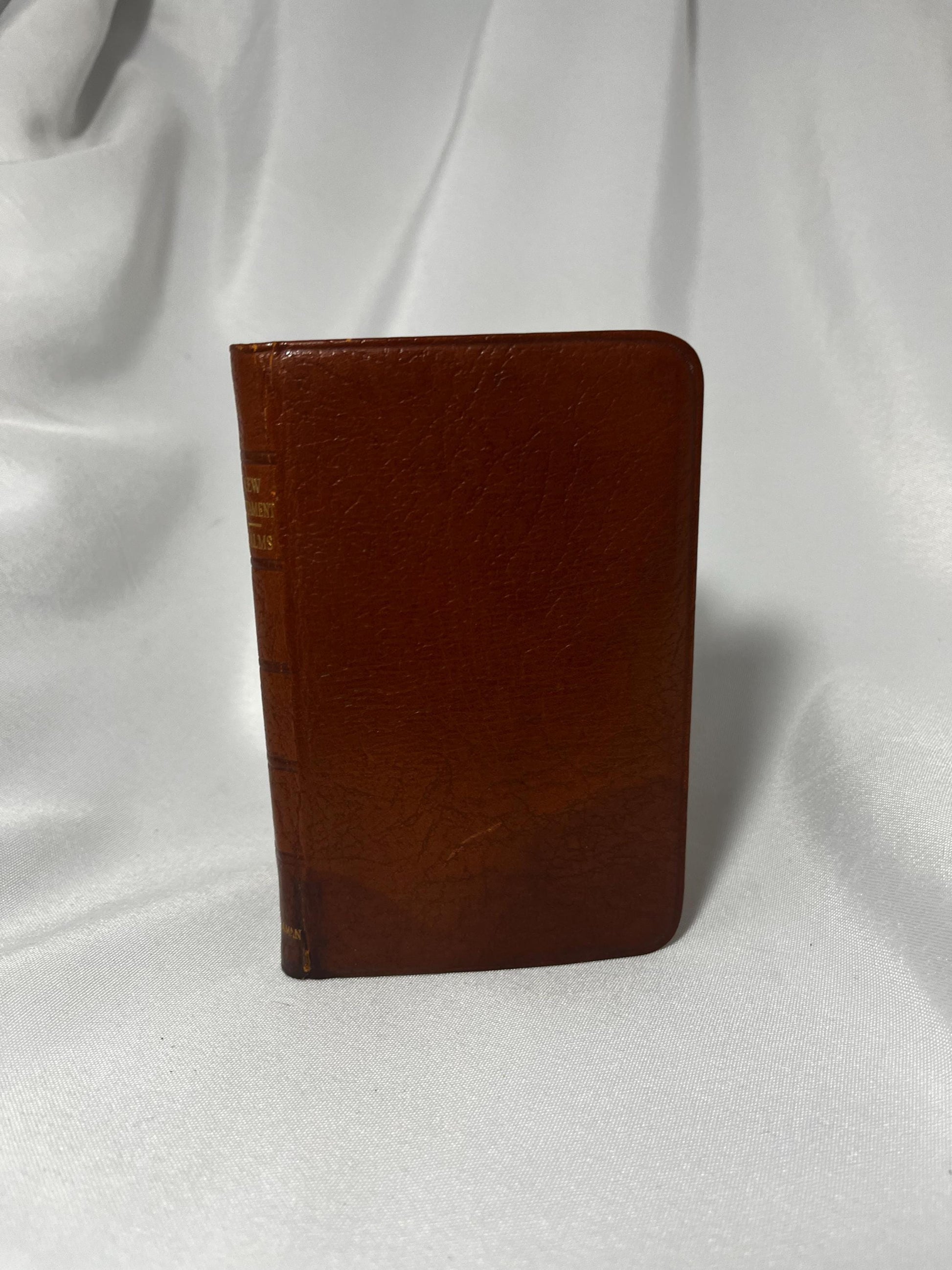 Vintage Leather Bound New Testament Pocket Bible 1957, Compact Christian Bible, English US