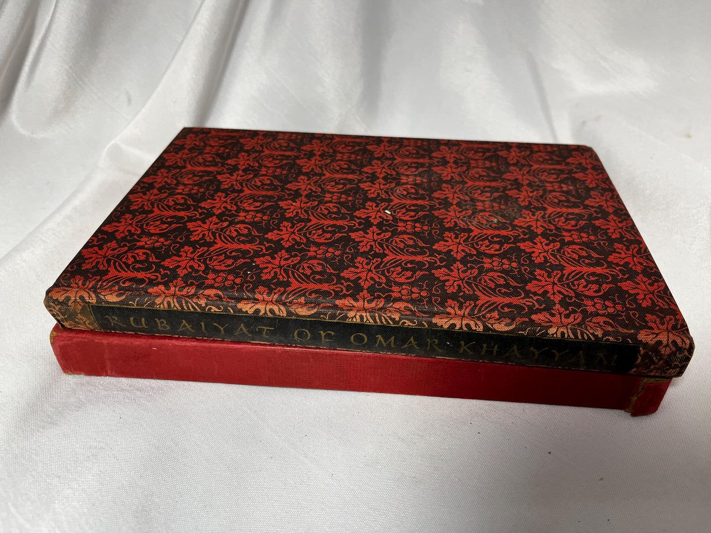 Rubáiyát of Omar Khayyám 1947 Hardcover, Edward FitzGerald Translation, English US Edition, 13th Century Poetry