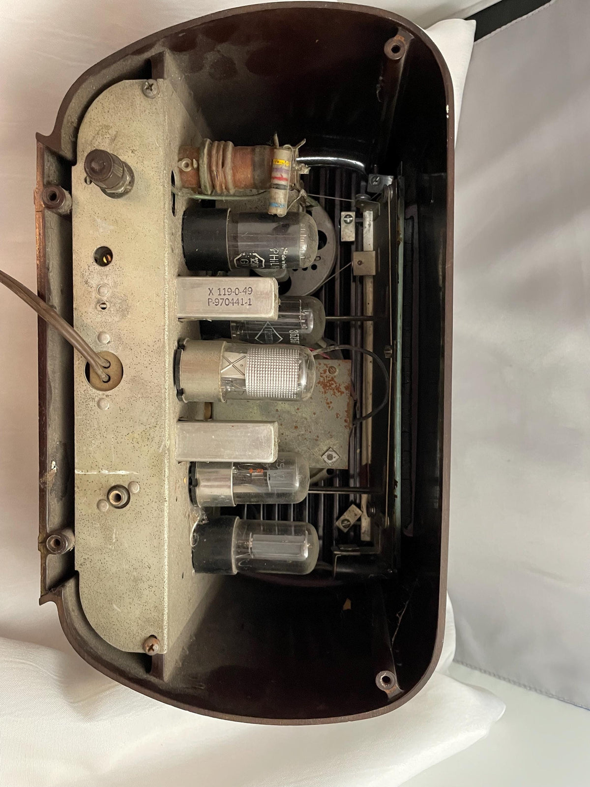 vintage RCA Victor Model Q521 American made Radio