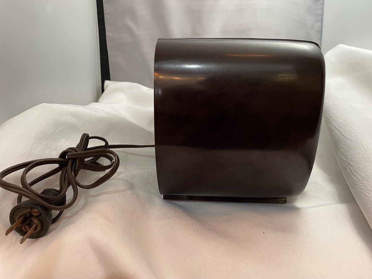 vintage RCA Victor Model Q521 American made Radio