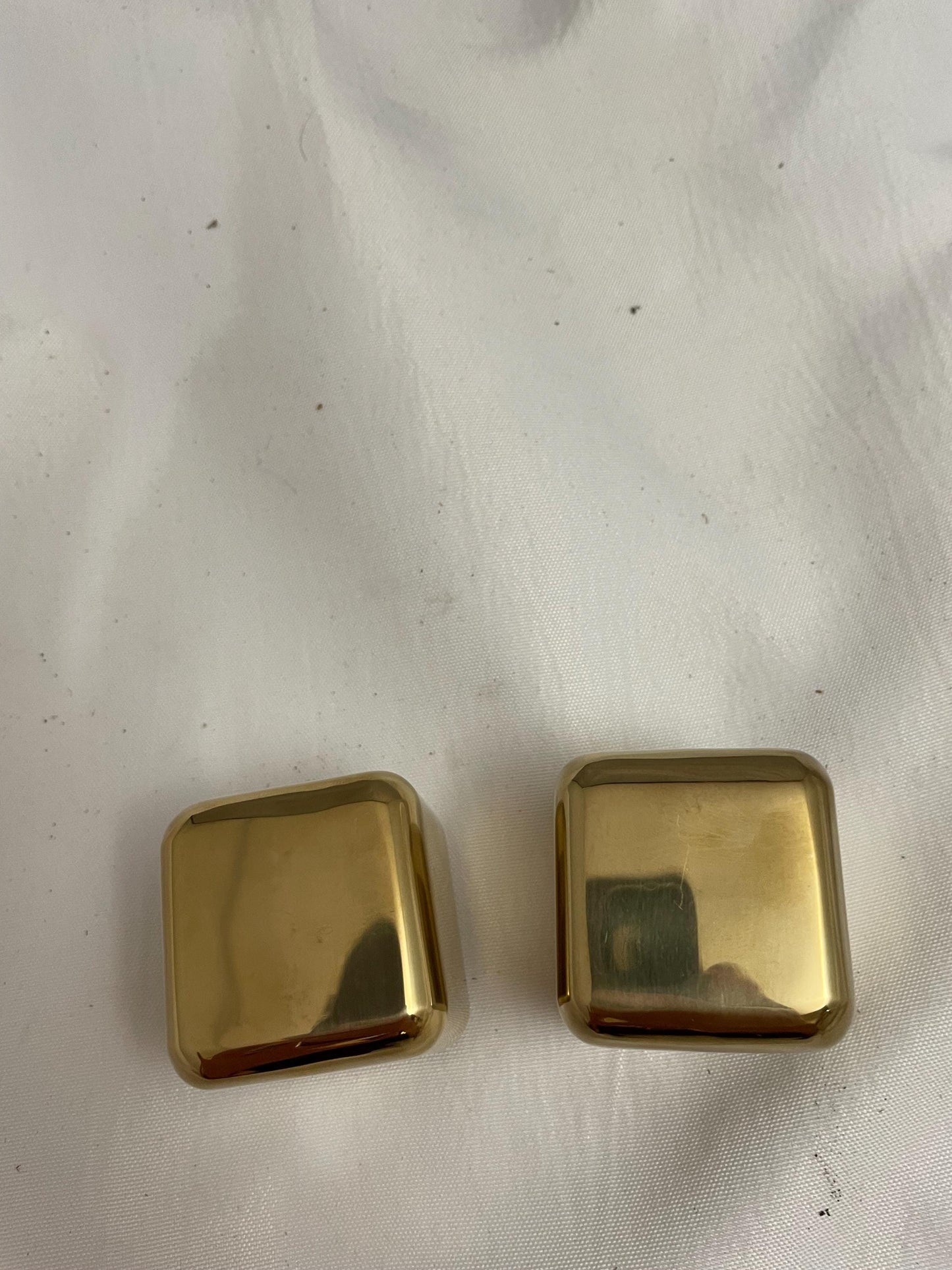 Williams Sonoma set of 2 Gold plated Metal Wiskey cubes.