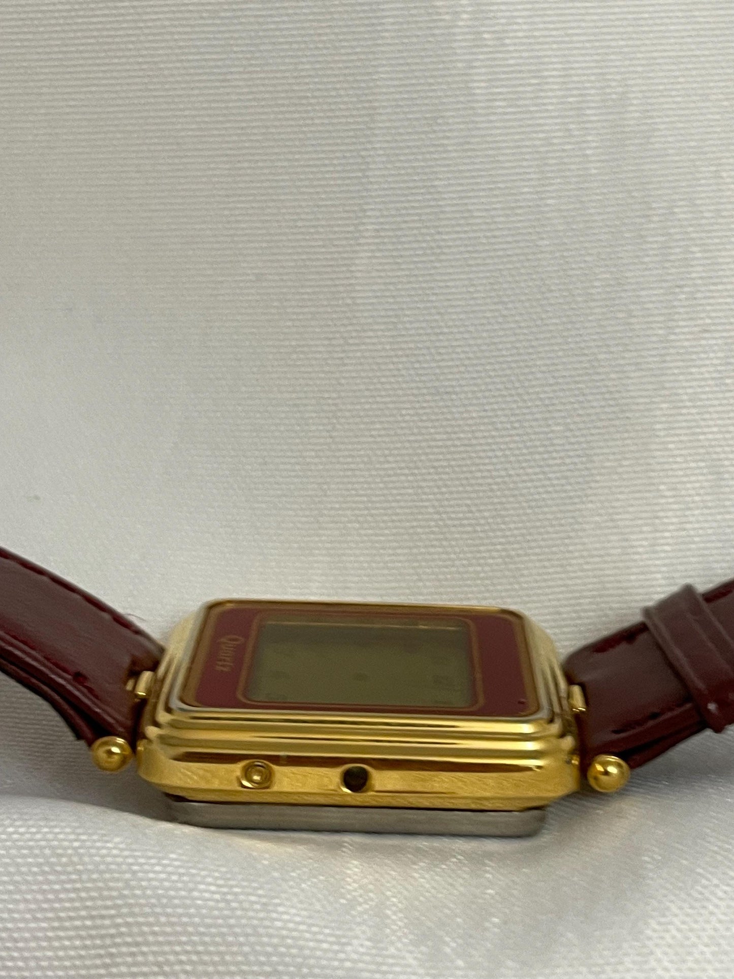 Vintage Unisex Inox digital quartz wristwatch. works Great. Genuine leather band.