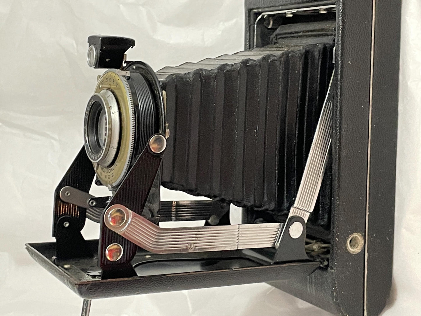 Vintage Kodak Jiffy 6-16 Camera w/ Twinder lens.