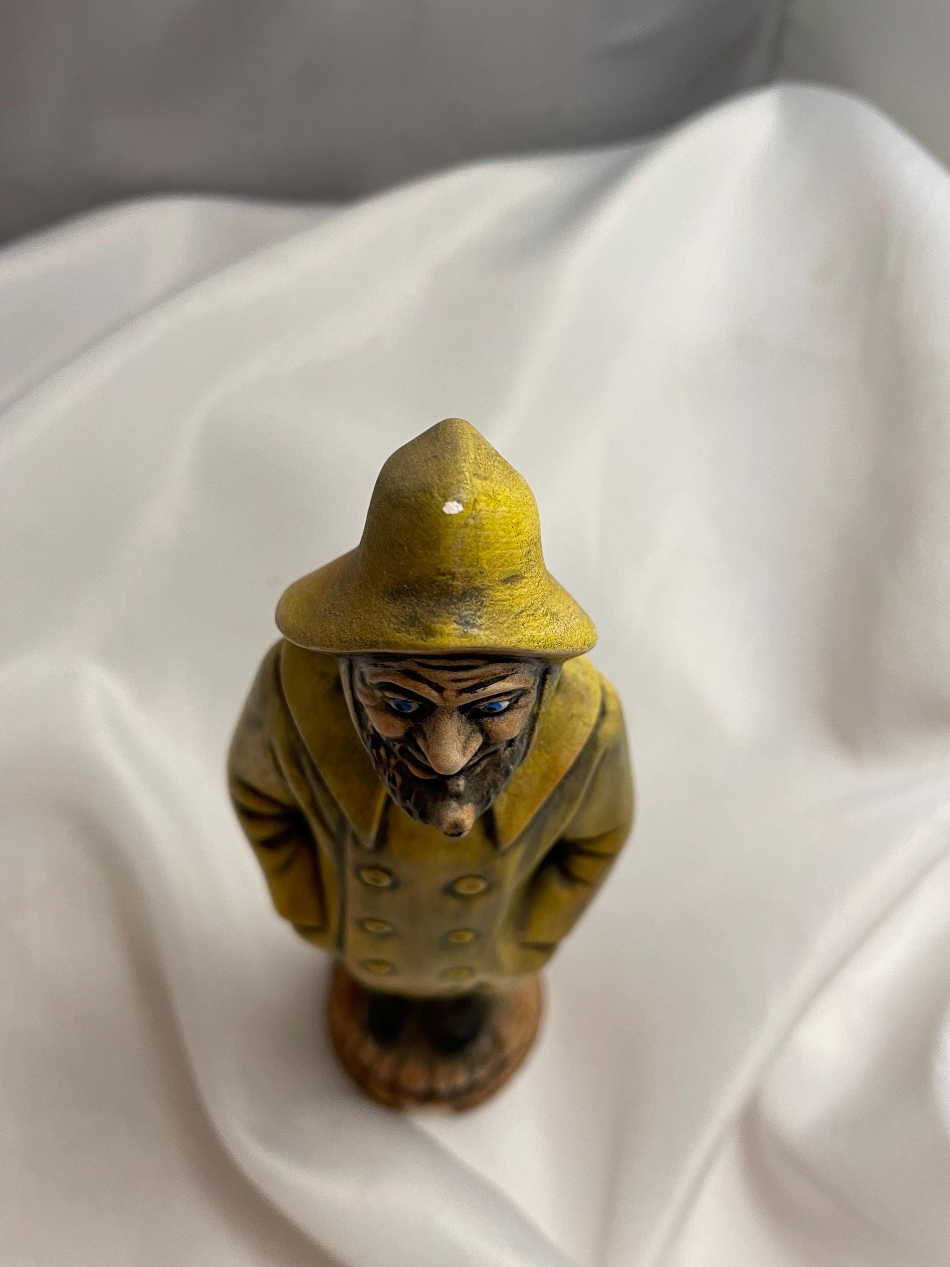 Vintage Ceramic Old Sailor Captain Figurine.