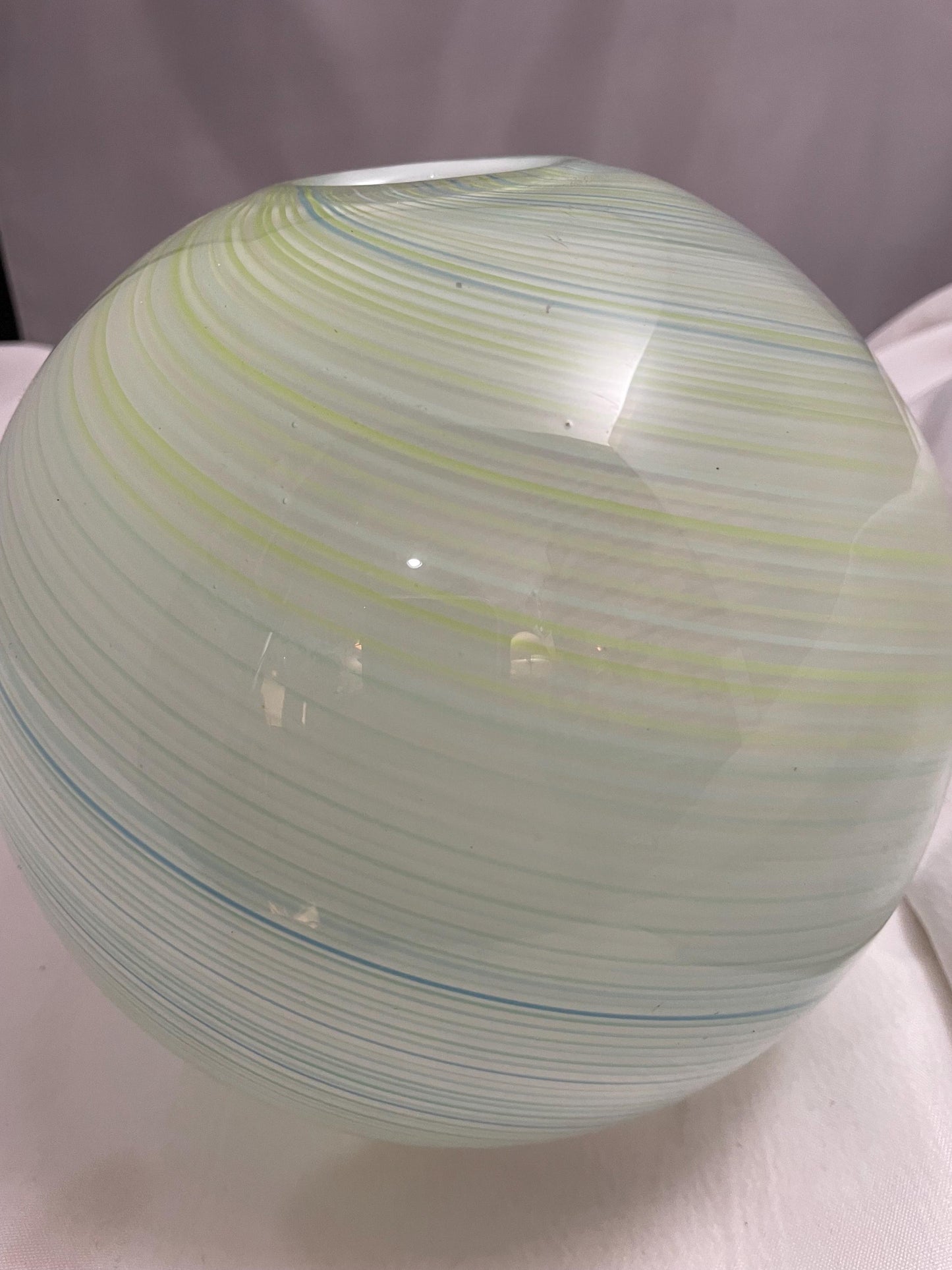 Italian art glass swirl ball rosebud vase