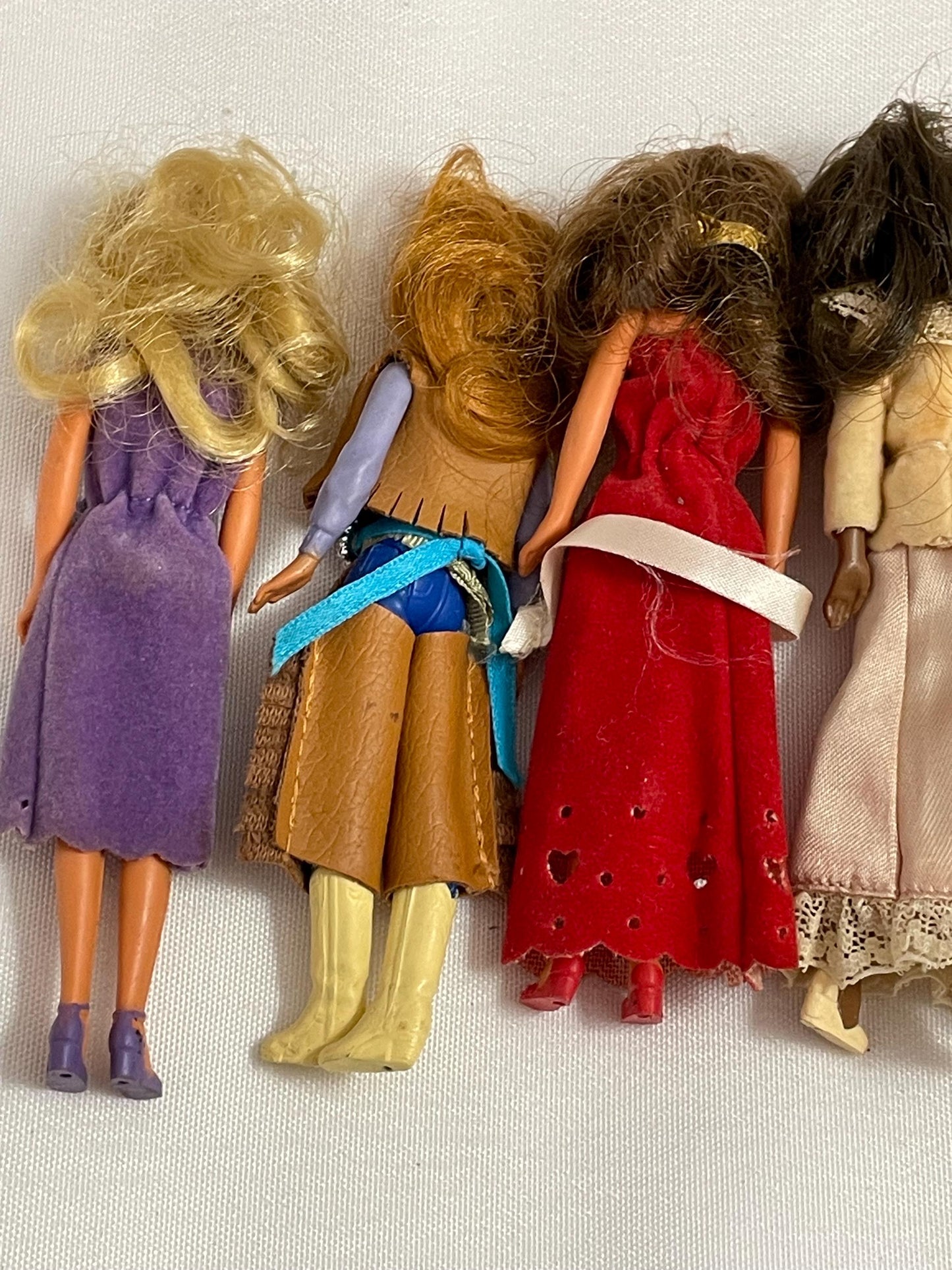 Vintage Kenner Glamour Gals collectibles . Poseable and Bendable dolls. 30.00 each or all 8 for 200.00.