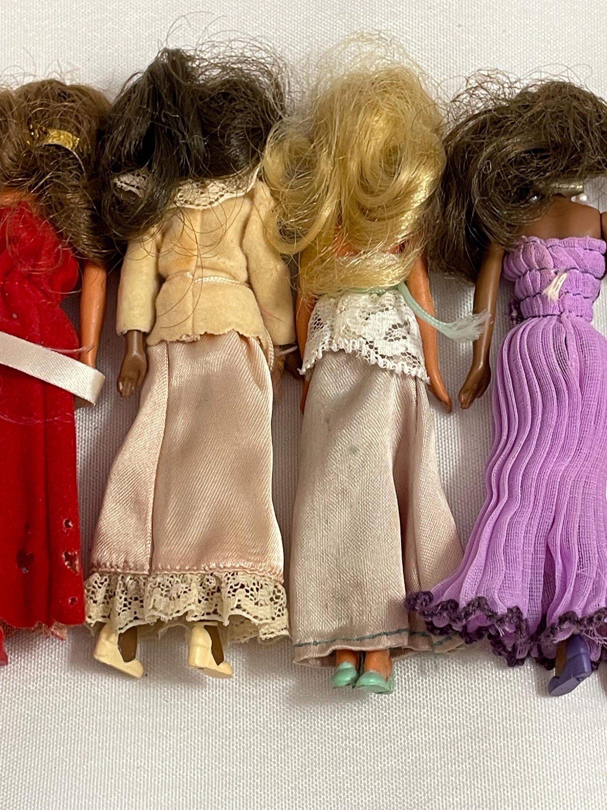 Vintage Kenner Glamour Gals collectibles . Poseable and Bendable dolls. 30.00 each or all 8 for 200.00.