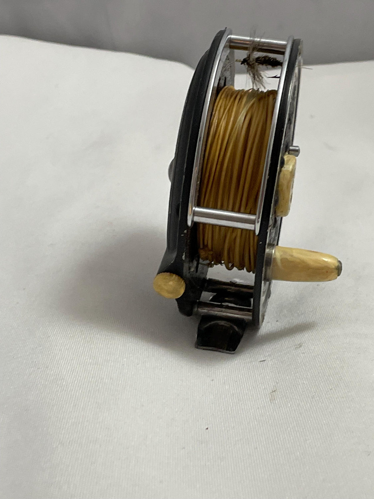 Vintage pflueger Medalist 1495 Fishing reel.