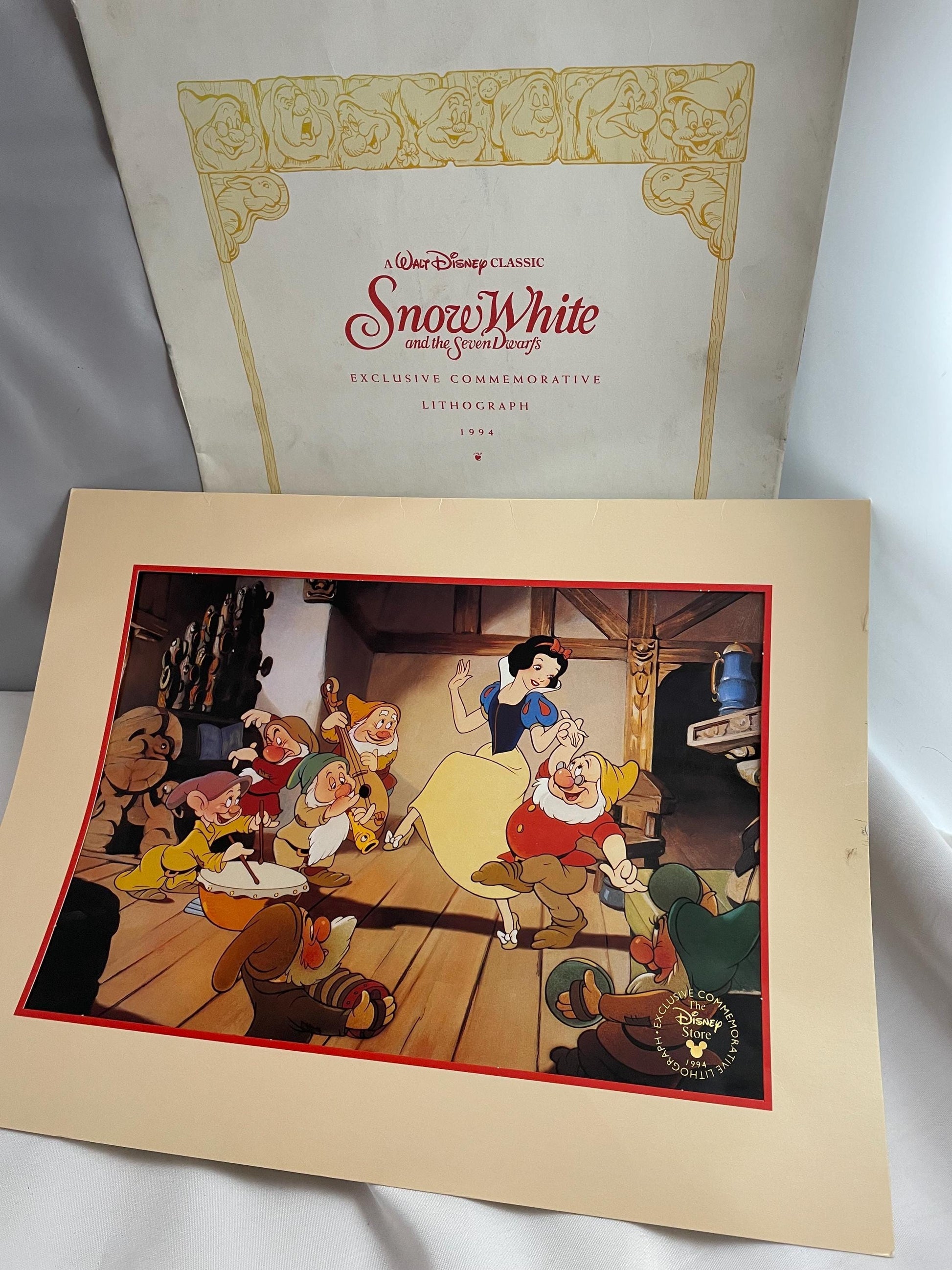 Disney’s Classic Snow White and the seven dwarf’s Exclusive Commemorative Lithograph 1994.