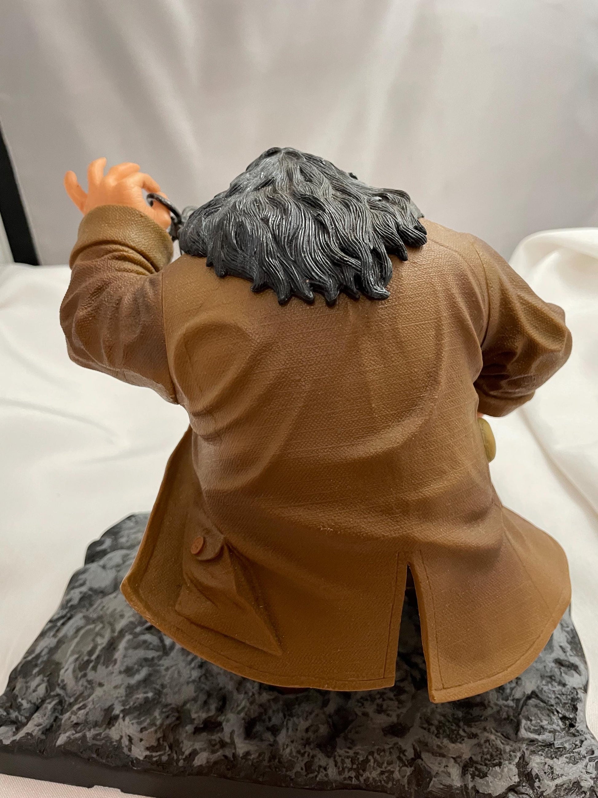 Harry Potter” Hagrids Gift” collectible figurine.