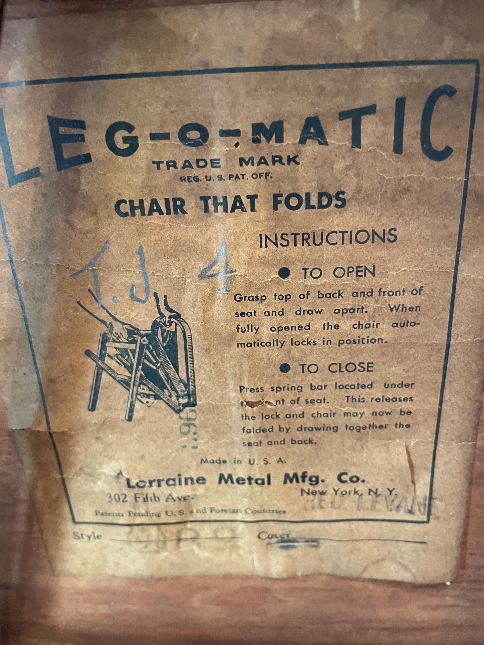 Set of 2 Folding Legomatic Vintage chairs. 1940’s