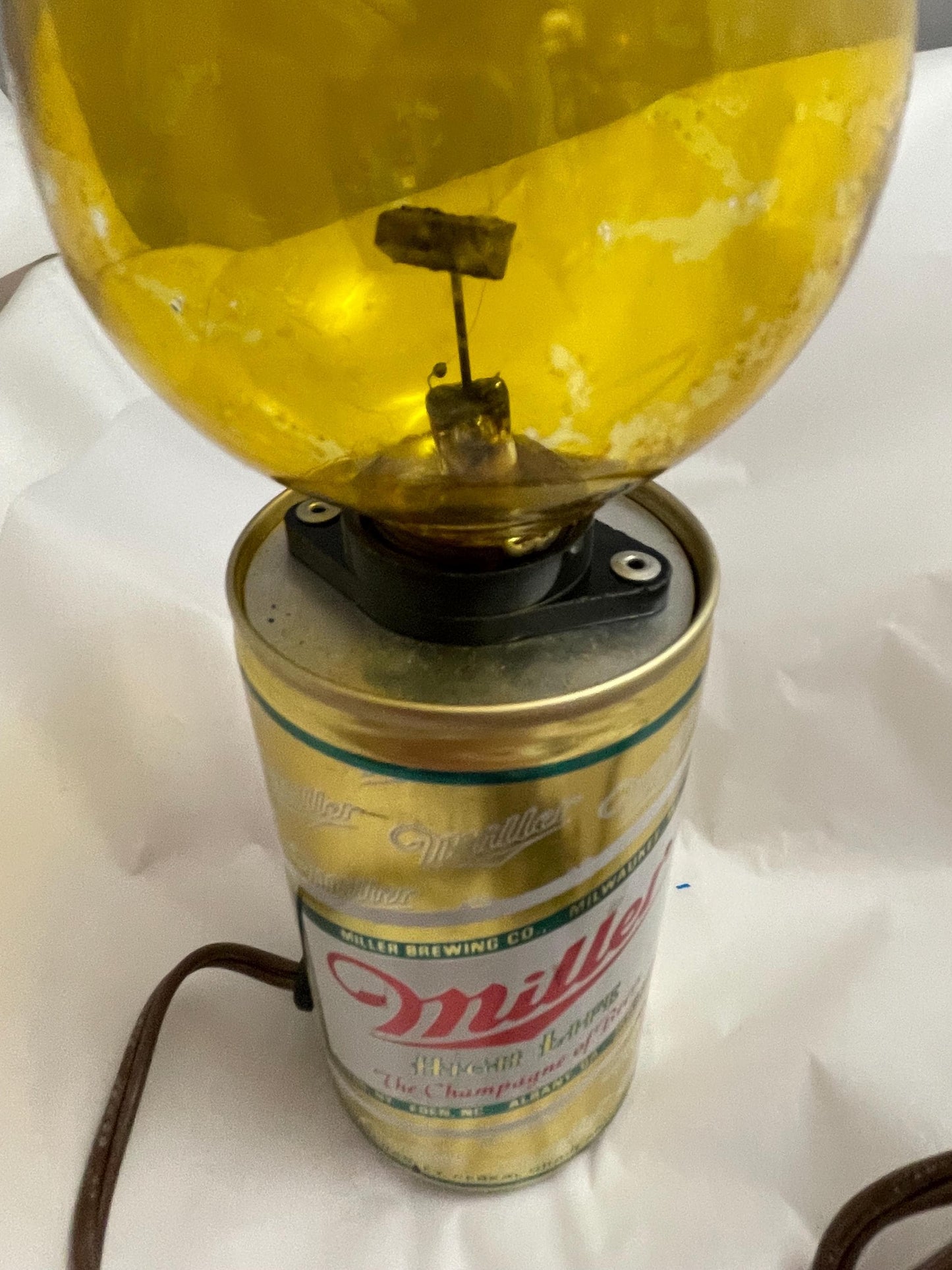 Miller High Life Electric Light. Works, needs new bulb.