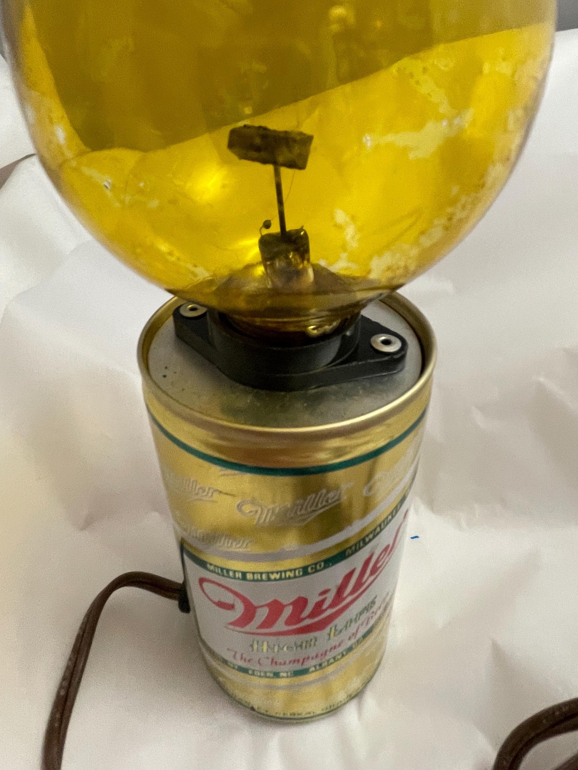 Miller High Life Electric Light. Works, needs new bulb.