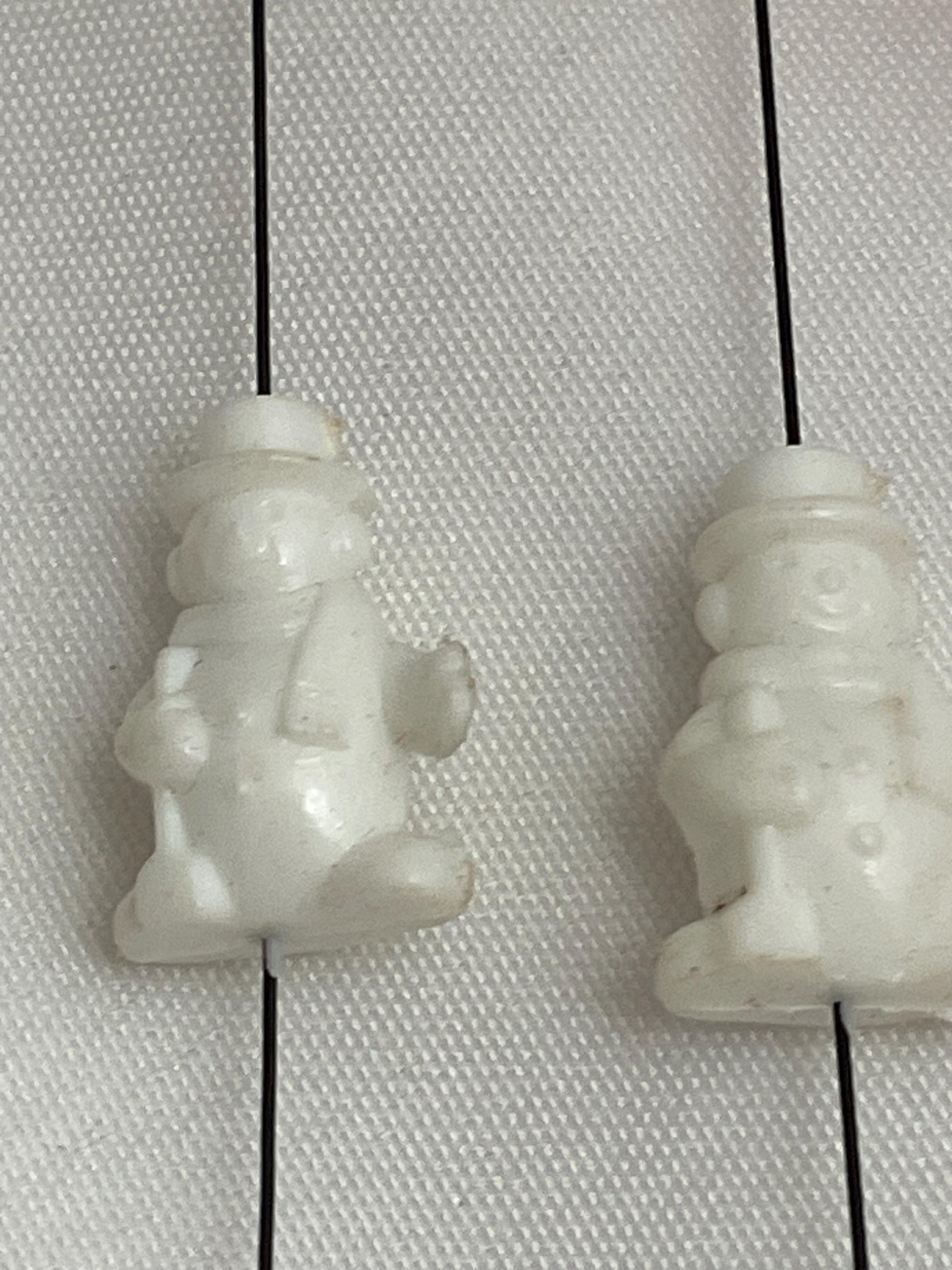 Vintage small Snowmen on wire. set of 3 . 1 Vintage Christmas bells on wire.