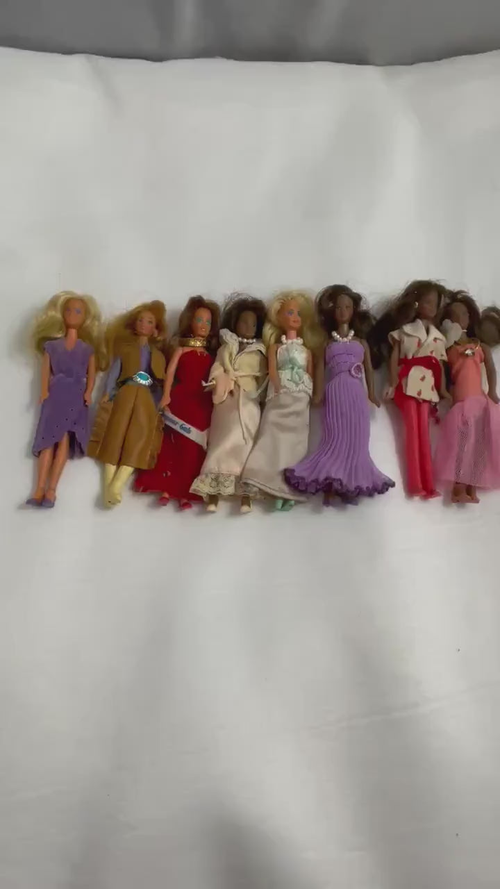 Vintage Kenner Glamour Gals collectibles . Poseable and Bendable dolls. 30.00 each or all 8 for 200.00.