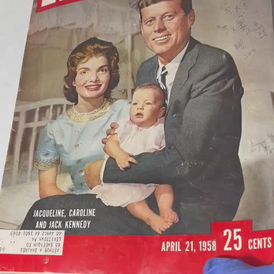 Life Magazine April 21, 1958 Kennedy Family Cover, John F. Kennedy, Jacqueline Kennedy, Caroline Kennedy, 50s Memorabilia